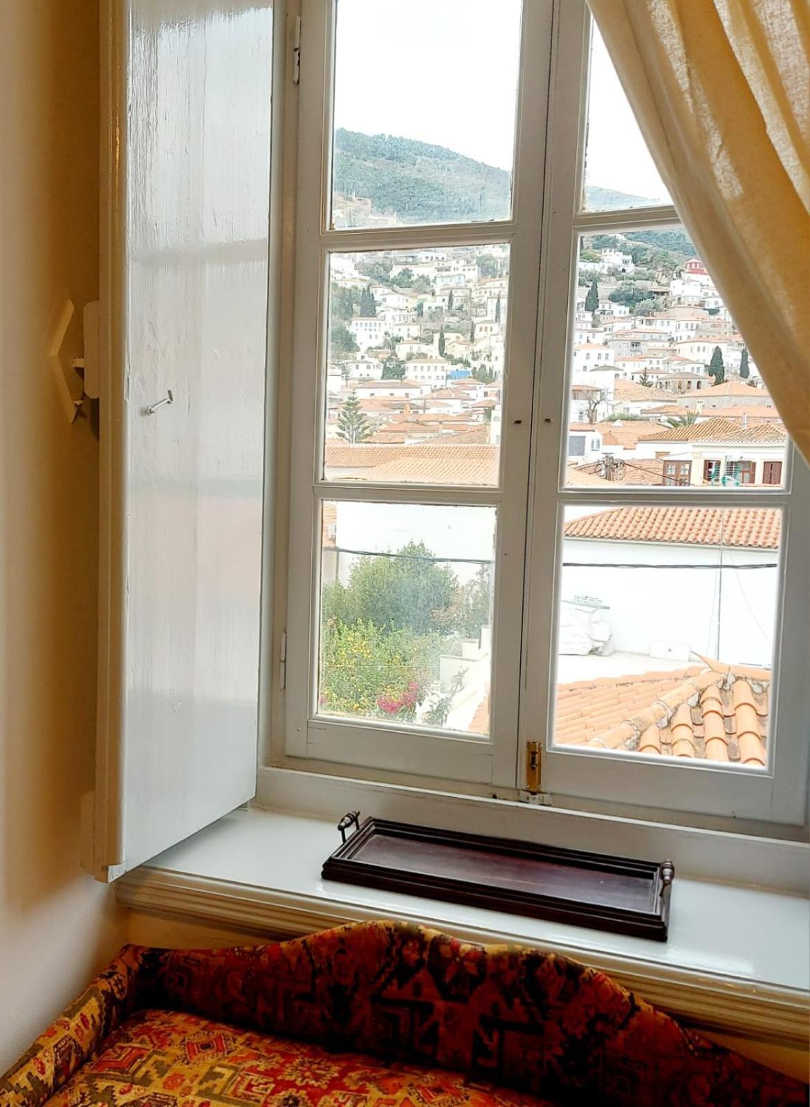 Danae Port House Apartment Hydra  Luaran gambar
